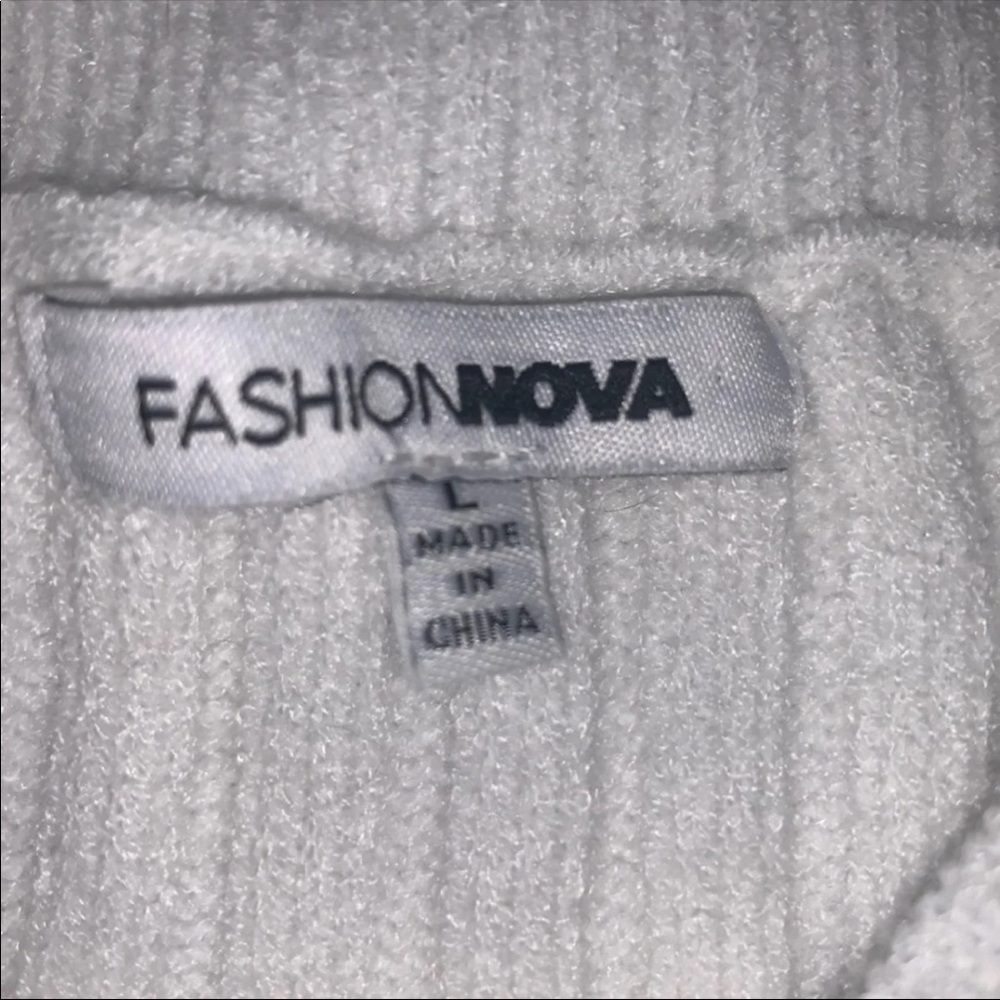 Distressed Sweater - Picture 6 of 6